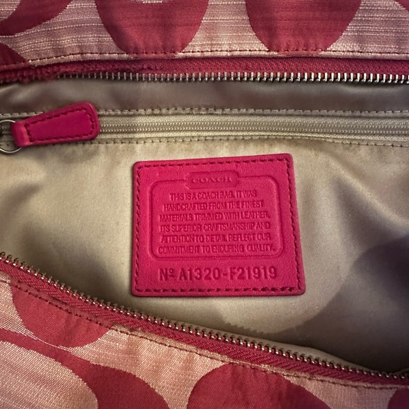 COACH Pink Women's Hand Bag - Picture 4 of 15